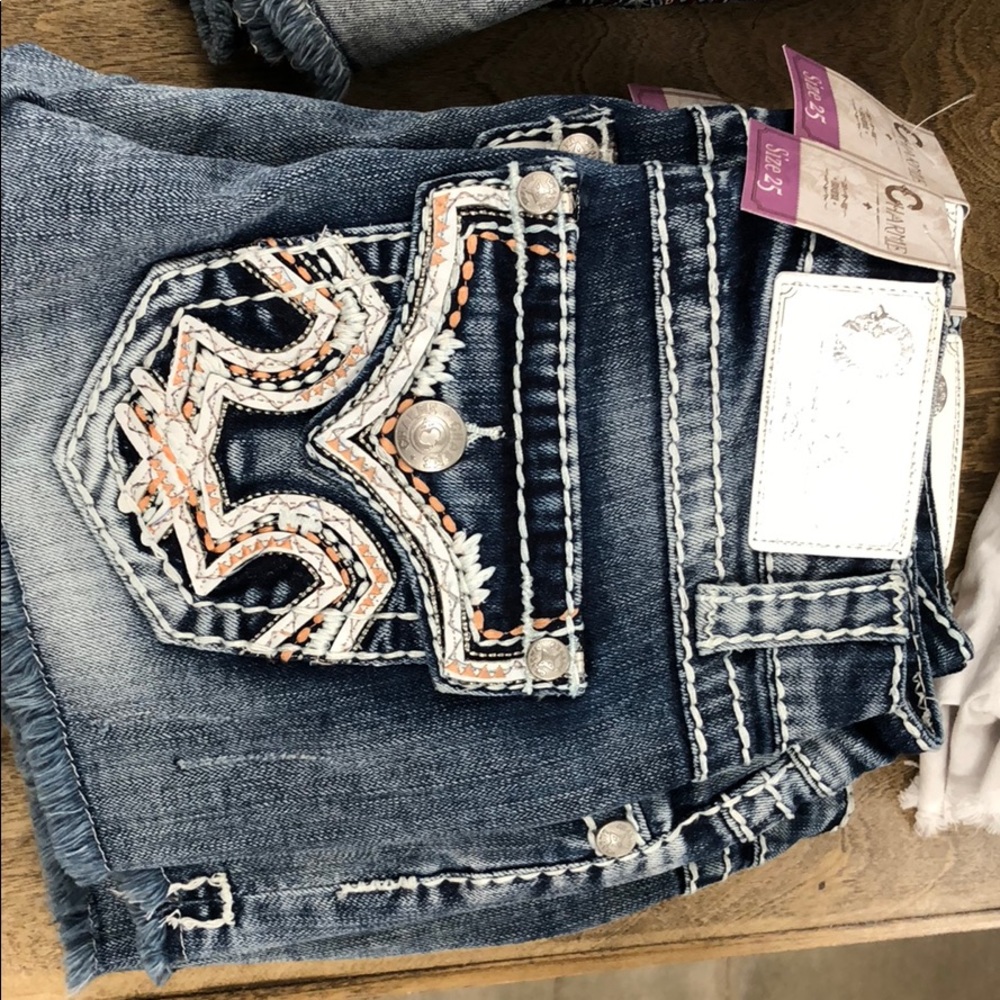 Adorable shorts!